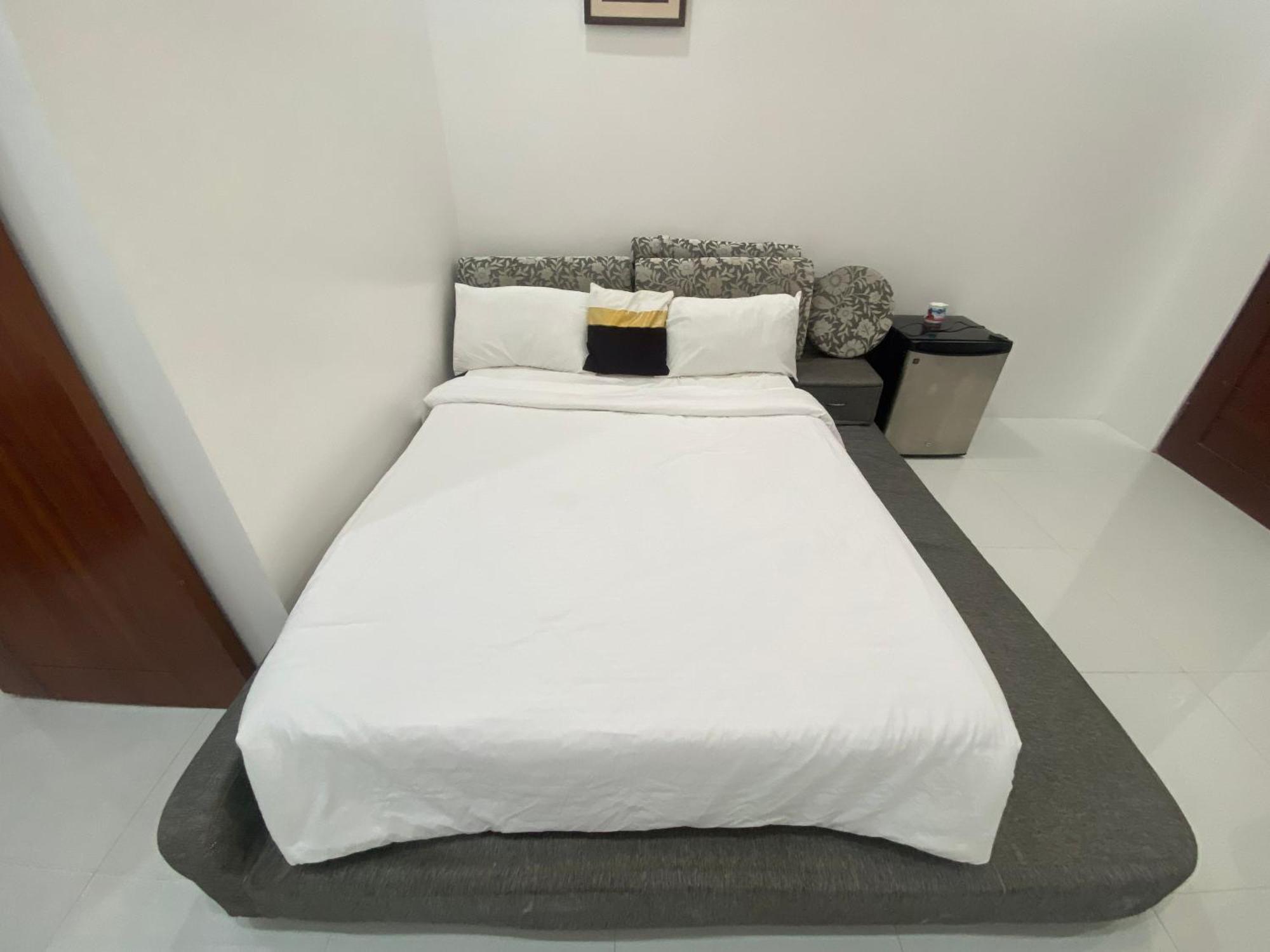 Q Beach Resort Cabangan ภายนอก รูปภาพ