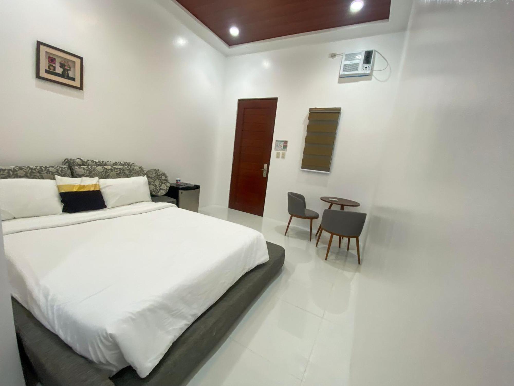 Q Beach Resort Cabangan ภายนอก รูปภาพ